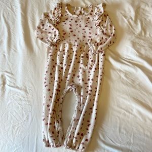 Super soft! Jessica Simpson Romper / size 18 mo
